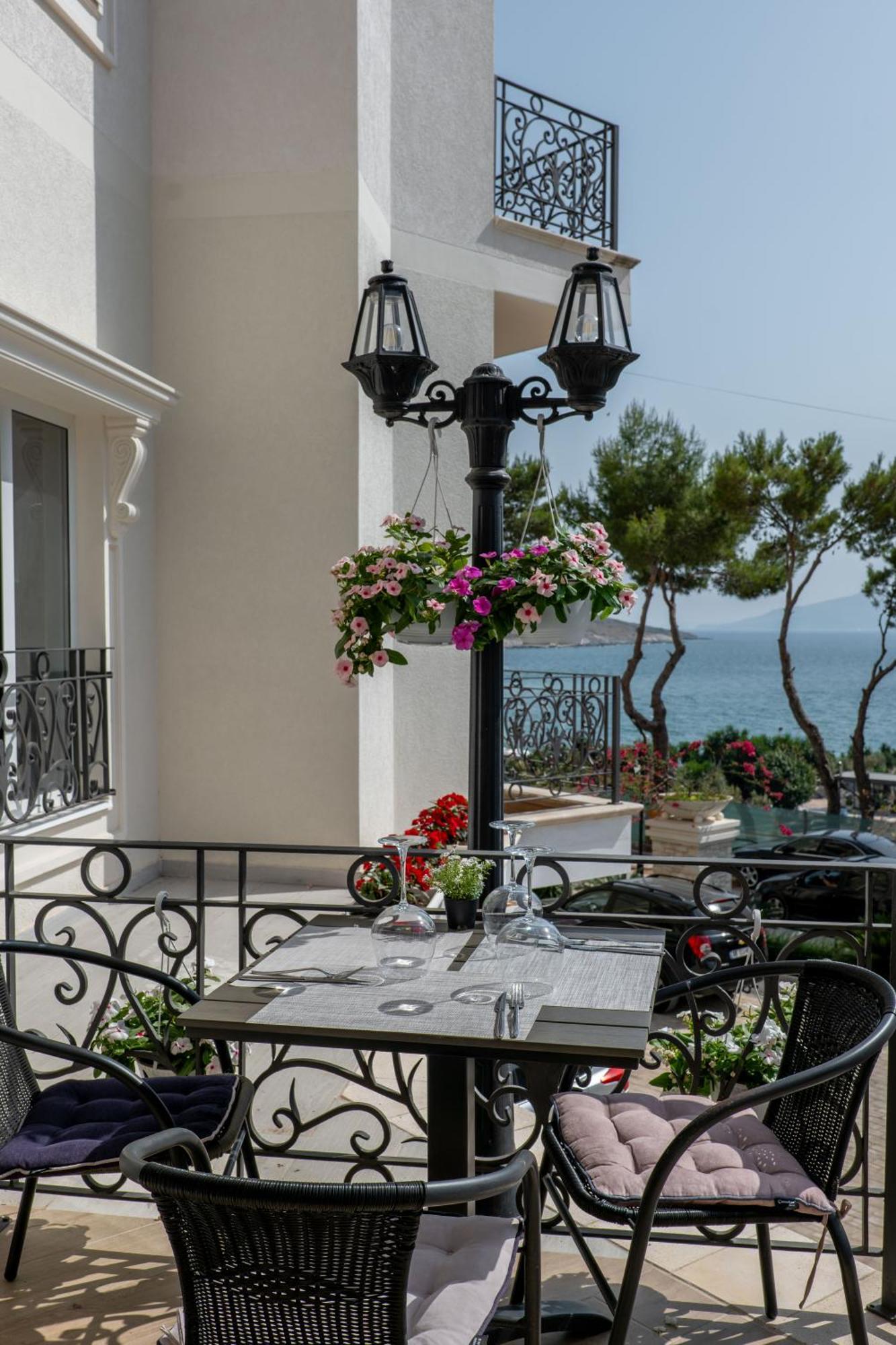 Ami Mar Hotel Saranda Dış mekan fotoğraf