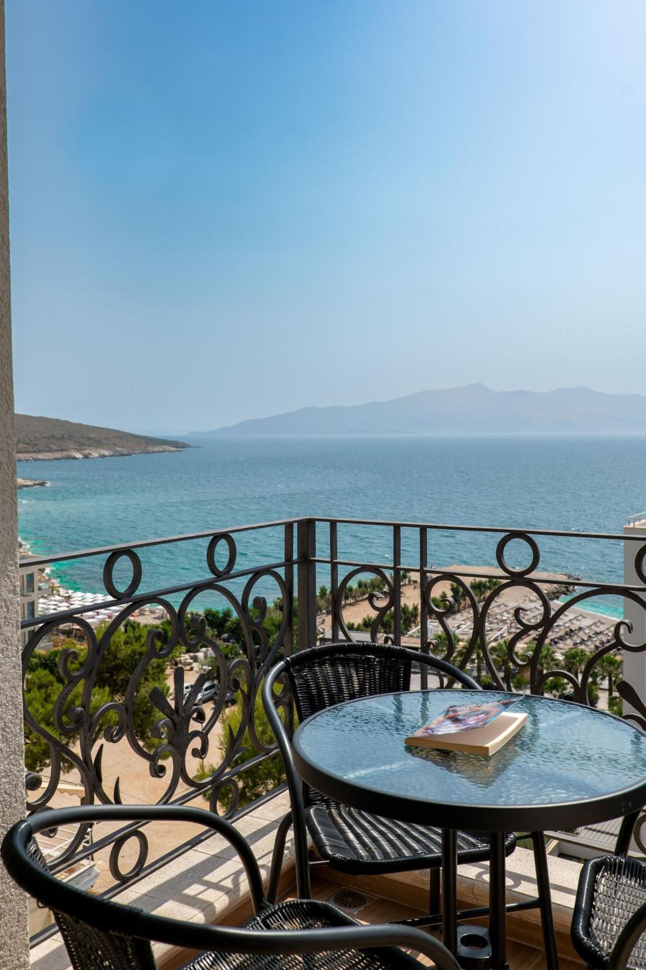 Ami Mar Hotel Saranda Dış mekan fotoğraf