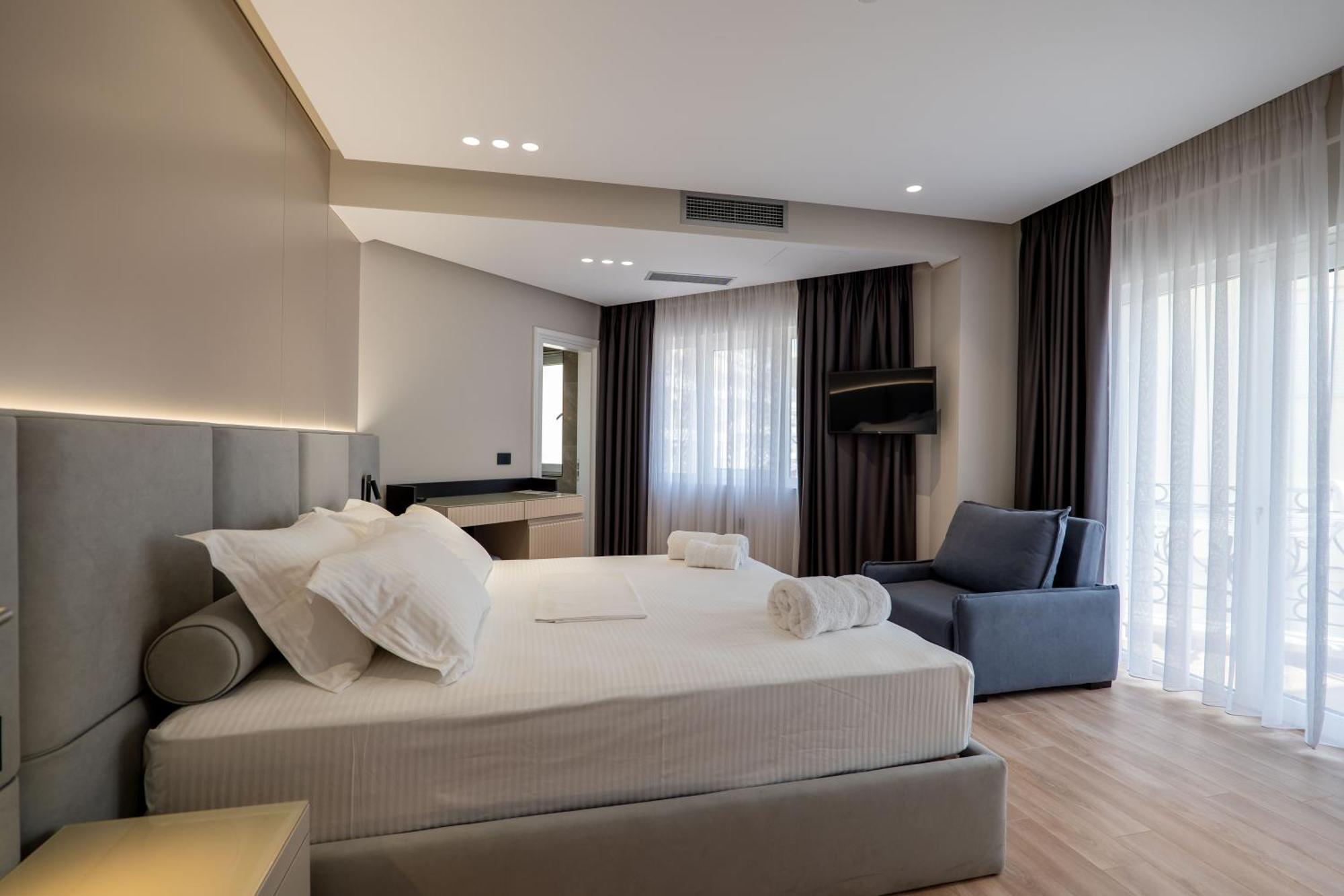Ami Mar Hotel Saranda Dış mekan fotoğraf