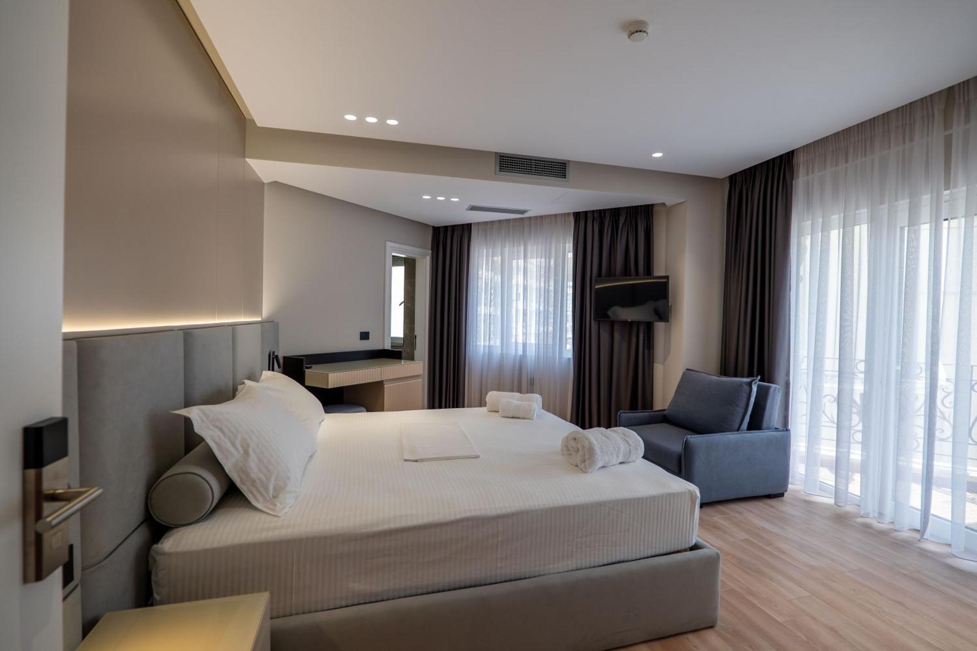 Ami Mar Hotel Saranda Dış mekan fotoğraf