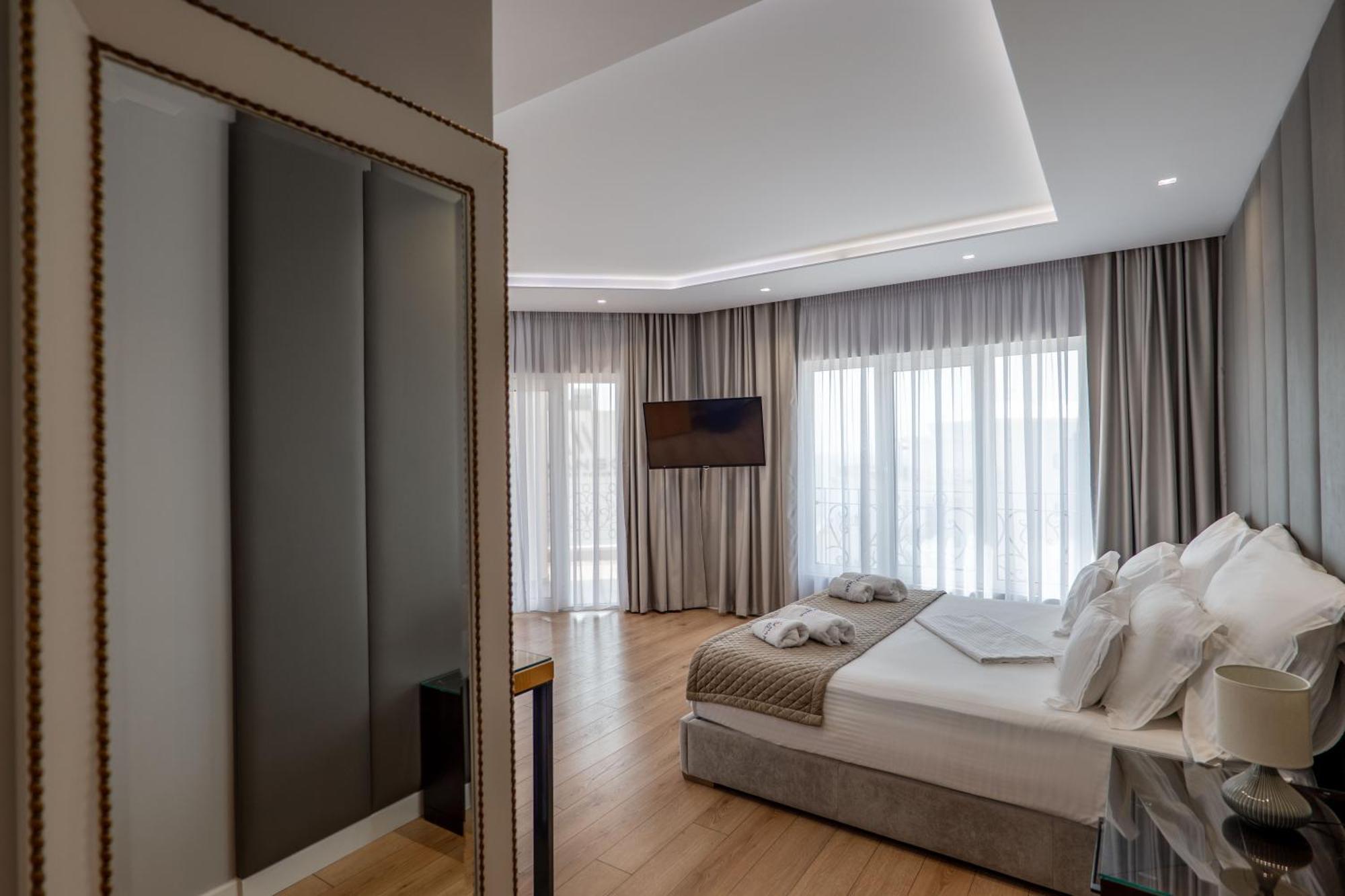 Ami Mar Hotel Saranda Dış mekan fotoğraf