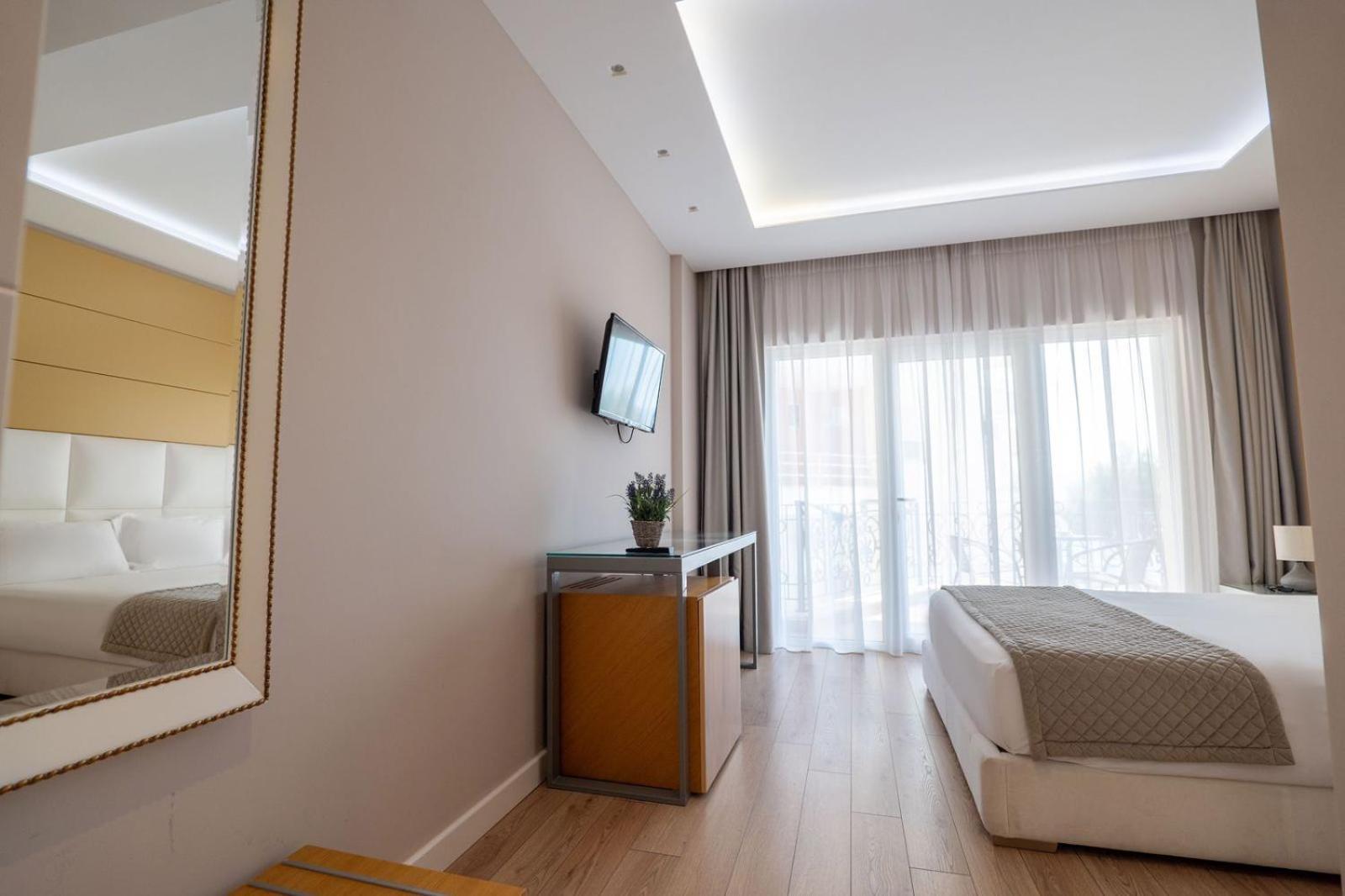 Ami Mar Hotel Saranda Dış mekan fotoğraf