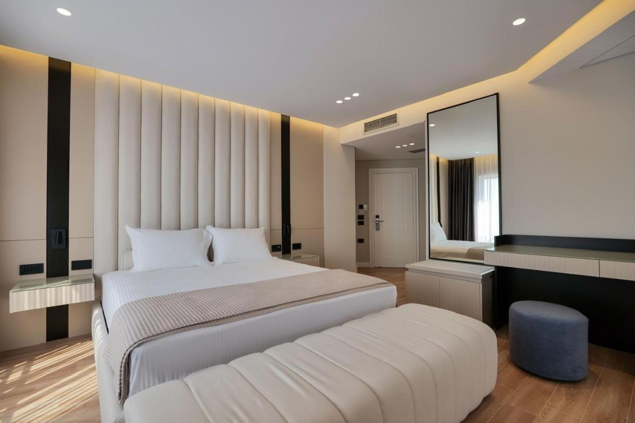 Ami Mar Hotel Saranda Dış mekan fotoğraf